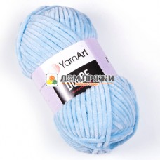 Yarn Art Dolce #749 голубой светлый